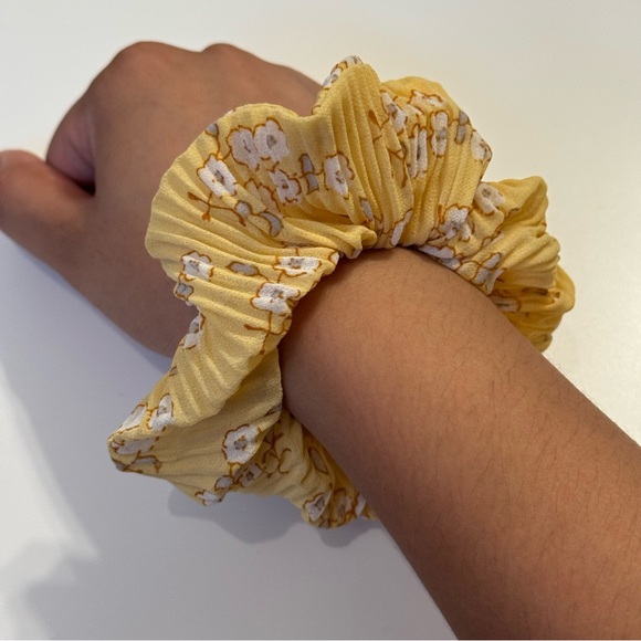 Floral Ruffle Scrunchie - Picture 2 of 2